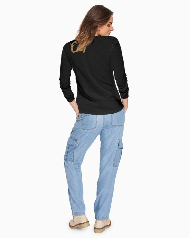 Erin Henley Tee in Black - Veneka-Sustainable-Ethical-Tops-YesAnd Drop Ship