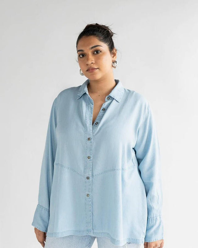 Ready For The World Top in Ocean Blue - Veneka-Sustainable-Ethical-Jackets-Reistor Drop Ship