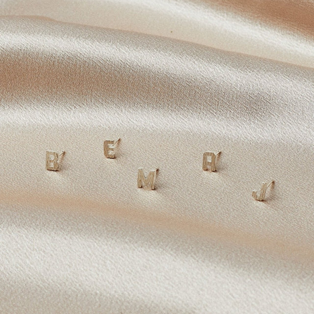 Single Earring in Recycled Silver - Veneka-Sustainable-Ethical-Jewelry-Nunchi Drop Ship