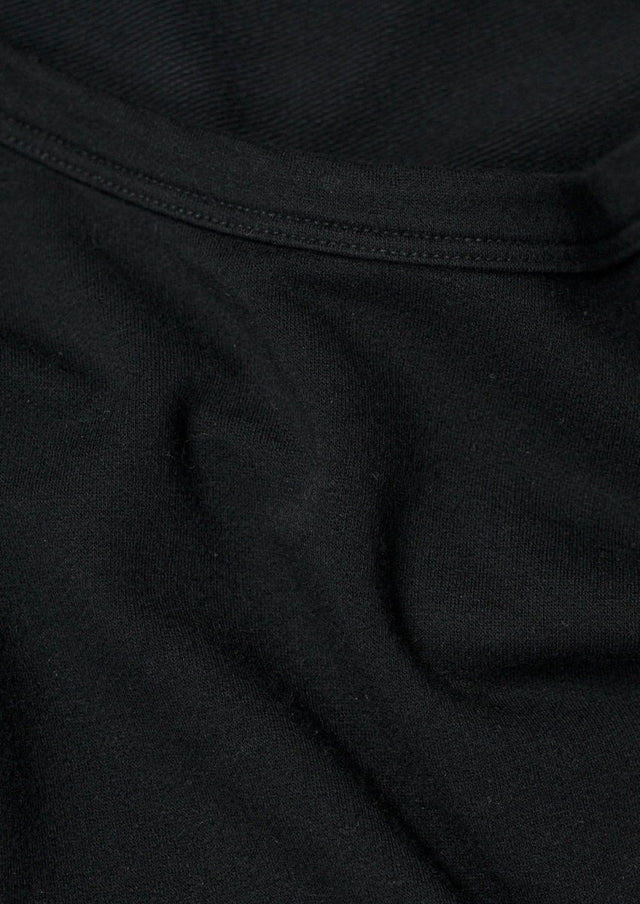 Amore Raglan Sweatshirt in Black