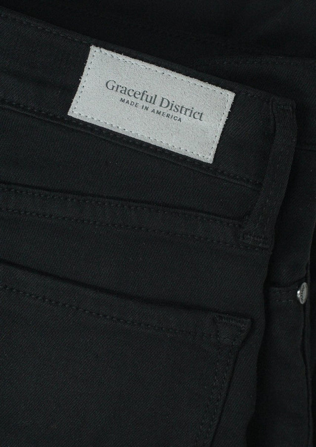 Annie Skinny Pant in Black