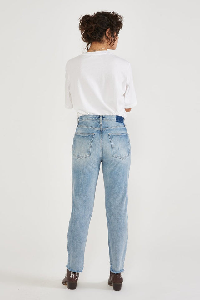 Finn Slim Straight in Still Water - Veneka-Sustainable-Ethical-Bottoms-Etica Denim Drop Ship