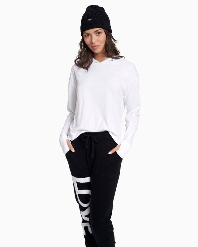 Hunter Beanie in Black - Veneka-Sustainable-Ethical-Tops-YesAnd Drop Ship