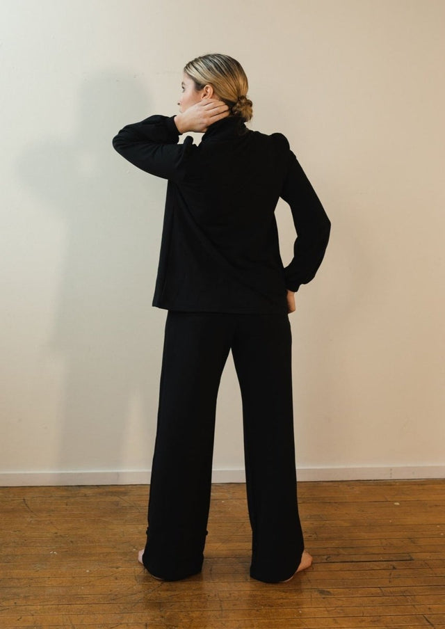 Jackie Tencel Organic Cotton Button-Down in Black - Veneka-Sustainable-Ethical-Tops-Sonderlier Drop Ship