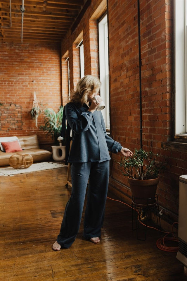 Jackie Tencel Organic Cotton Button-Down in Heather Lake - Veneka-Sustainable-Ethical-Tops-Sonderlier Drop Ship
