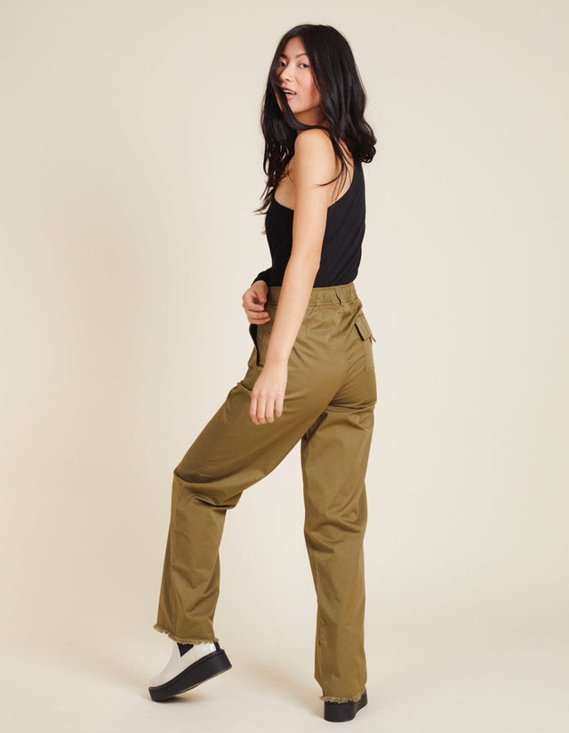 Kiki One Shoulder Tee in Black - Veneka-Sustainable-Ethical-Tops-YesAnd Drop Ship