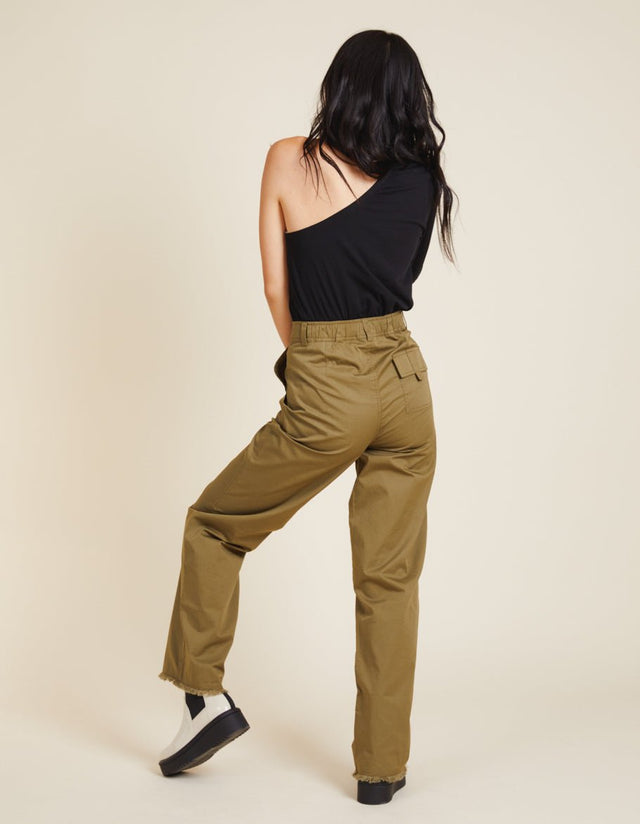 Kiki One Shoulder Tee in Black - Veneka-Sustainable-Ethical-Tops-YesAnd Drop Ship