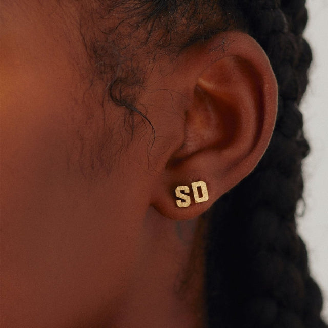 Letra Recycled Single Earring in 14k Yellow Gold - Veneka-Sustainable-Ethical-Jewelry-Nunchi Drop Ship
