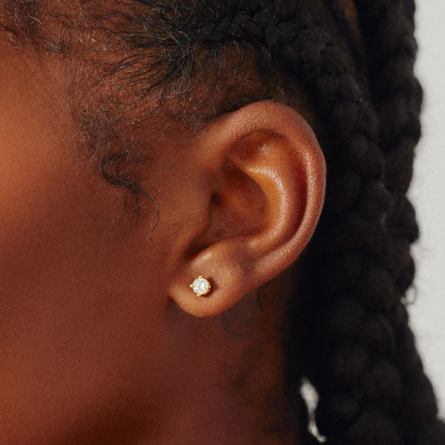 Luna Lab-Grown Diamond Earrings in Gold Vermeil - Veneka-Sustainable-Ethical-Jewelry-Nunchi Drop Ship