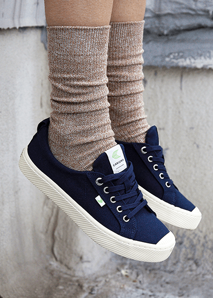 OCA Low Navy Canvas Sneaker Women - Veneka-Sustainable-Ethical-Footwear-Cariuma Drop Ship