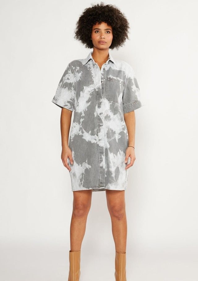 Pia Shirt Dress in Break Wave - Veneka-Sustainable-Ethical-Dresses-Etica Denim Drop Ship