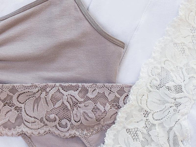 Restore & Renew Gift Set in White / Mauve - Veneka-Sustainable-Ethical-Bag-Everviolet Drop Ship