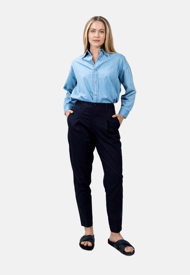 Salo QVD Tapered Trousers in Blackbird - Veneka-Sustainable-Ethical-Bottoms-1 People Drop Ship