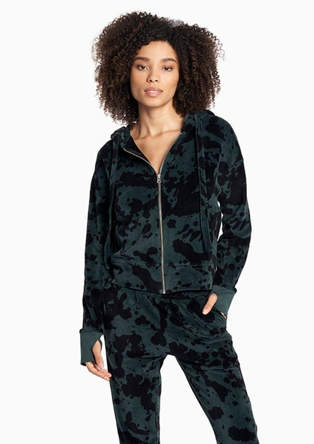Shailene Hoodie in Black - Veneka-Sustainable-Ethical-Tops-YesAnd Drop Ship