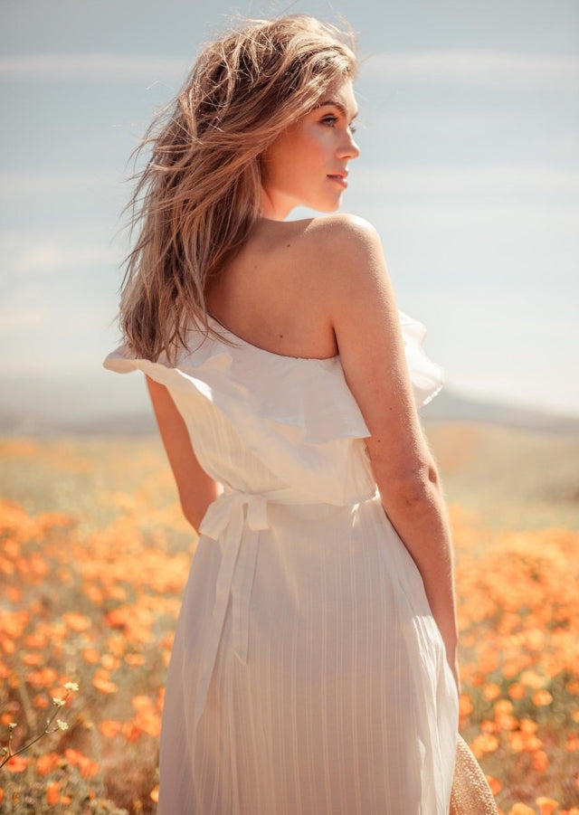 Sokha Banana Asymmetrical One Shoulder Midi Dress in White - Veneka-Sustainable-Ethical-Dresses-Valani Drop Ship