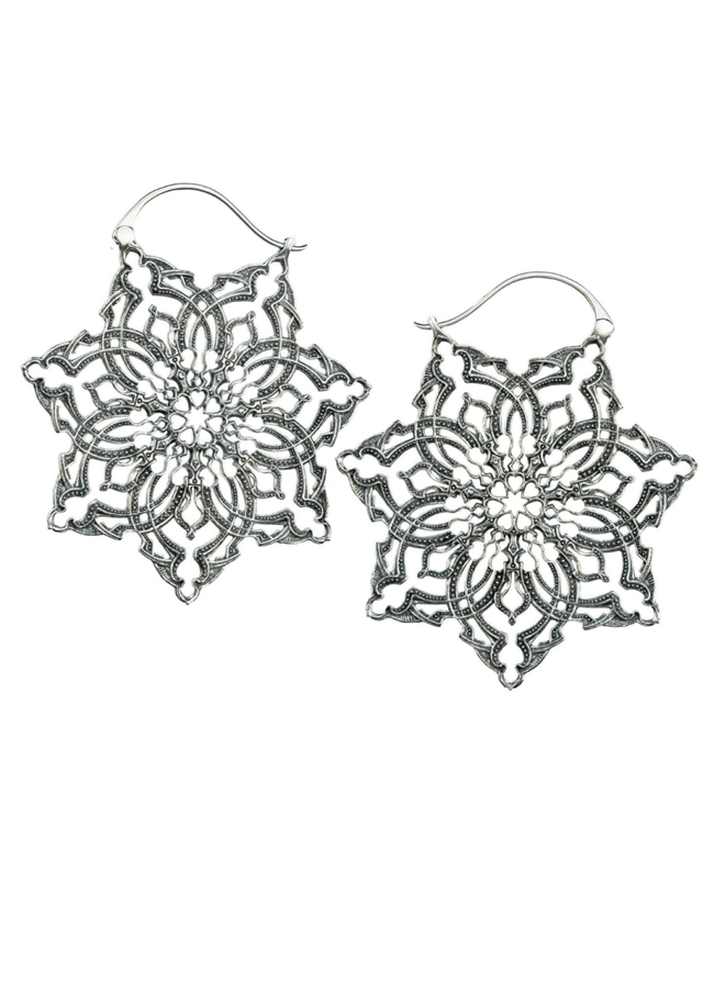 Stella Hoops in Silver - Veneka-Sustainable-Ethical-Jewelry-Astor & Orion Drop Ship