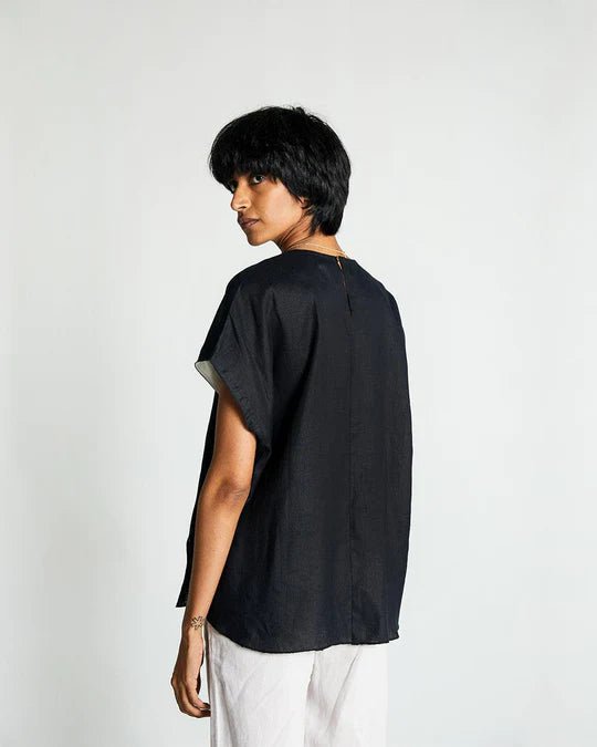 The Box Top in Black - Veneka-Sustainable-Ethical-Tops-Reistor Drop Ship