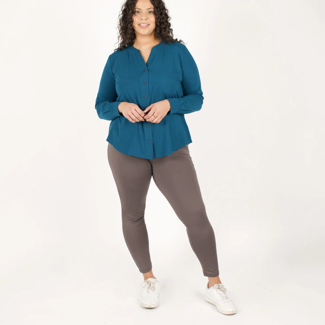 The Comfy Button-Up Shirt in Sapphire - Veneka-Sustainable-Ethical--Encircled Drop Ship Correct