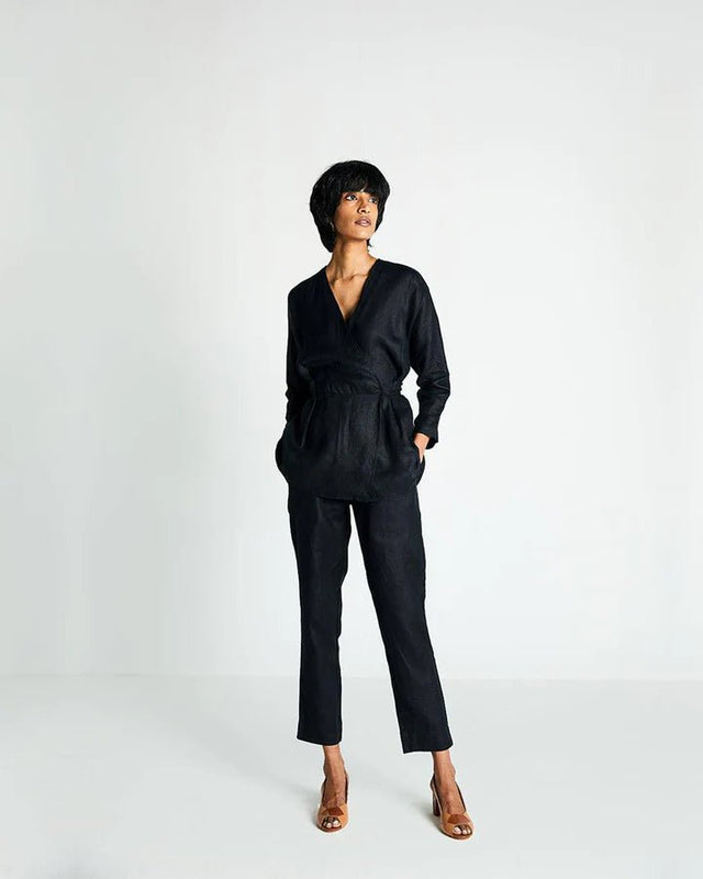 The Power Moves Shirt in Black - Veneka-Sustainable-Ethical-Jackets-Reistor Drop Ship