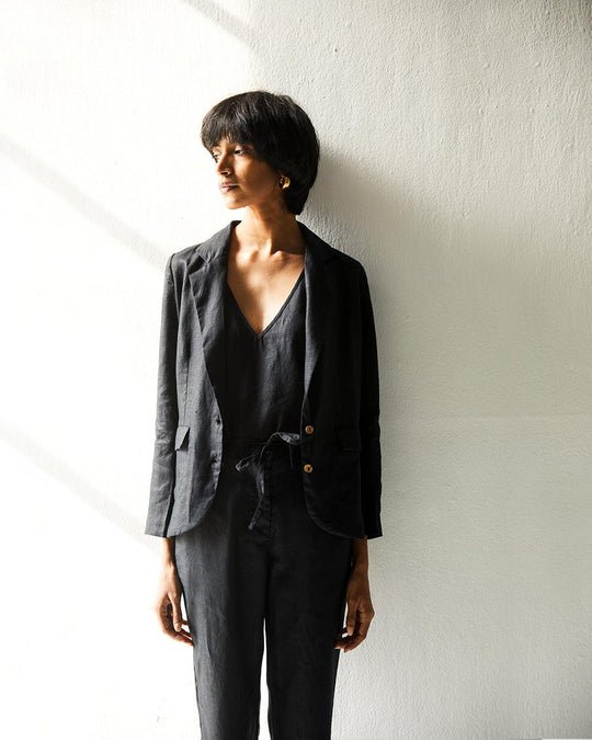 The She's Everything Blazer in Black - Veneka-Sustainable-Ethical-Jackets-Reistor Drop Ship