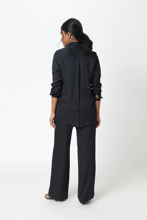Twiggy Boyfriend Shirt in Black - Veneka-Sustainable-Ethical-Tops-Neu Nomads Drop Ship