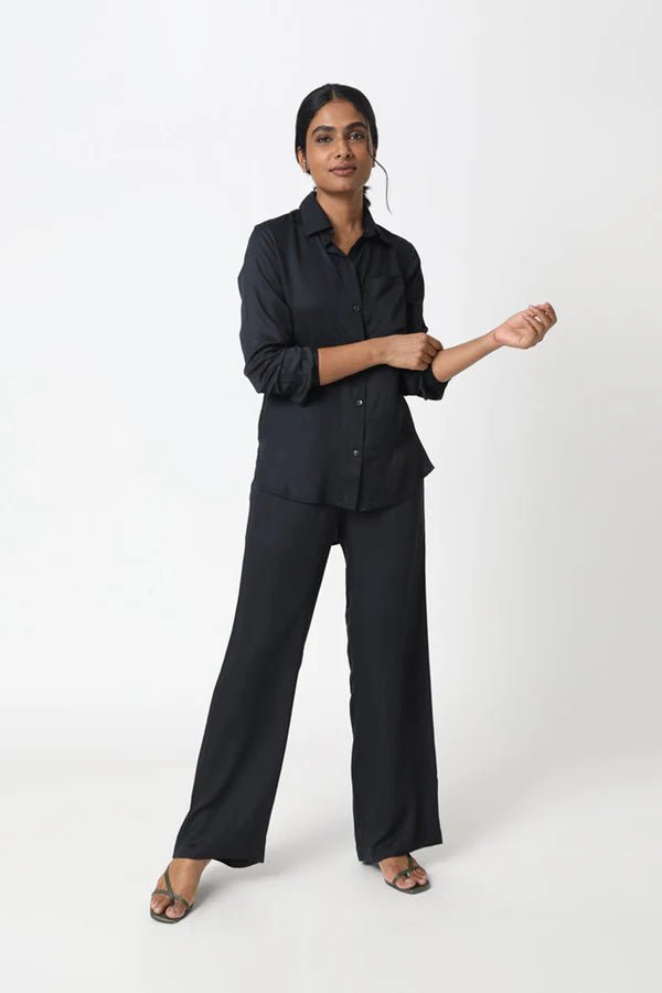 Twiggy Boyfriend Shirt in Black - Veneka-Sustainable-Ethical-Tops-Neu Nomads Drop Ship