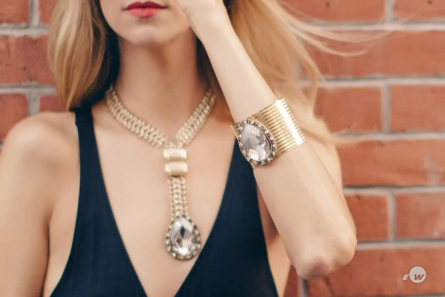Venus - Large Drop Necklace - Veneka-Sustainable-Ethical-Jewelry-Stella Lucchi Drop Ship