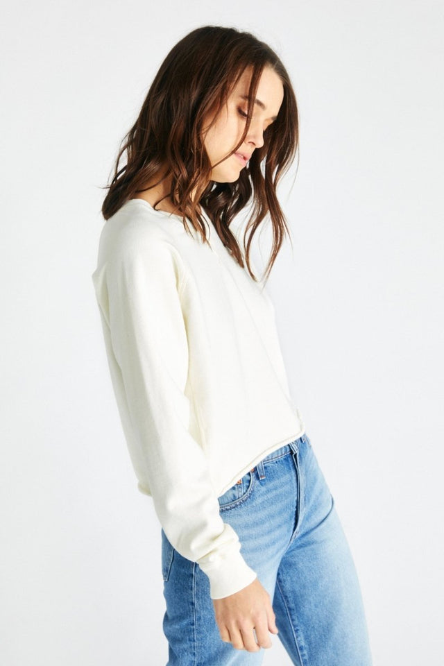 Yara Sweatshirt in Cream - Veneka-Sustainable-Ethical-Tops-Etica Denim Drop Ship