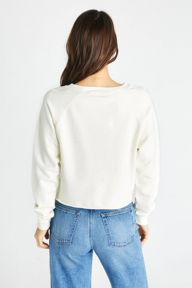 Yara Sweatshirt in Cream - Veneka-Sustainable-Ethical-Tops-Etica Denim Drop Ship